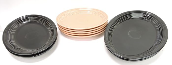 Fiesta Post 86 oval platter group: