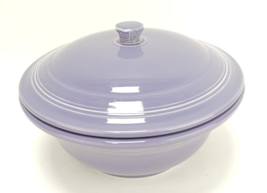 Fiesta Post 86 casserole, lilac