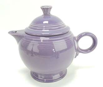 Fiesta Post 86 teapot, lilac