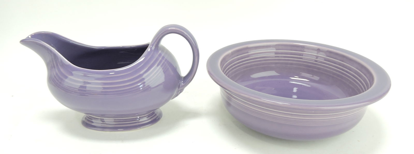 Fiesta Post 86 sauce boat and serving (1 of 1)