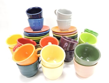 Fiesta Post 86 lot of 22 cups,