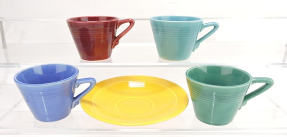 Harlequin lot of 4 demitasse cups and