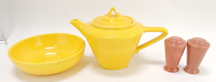 Harlequin yellow individual salad and