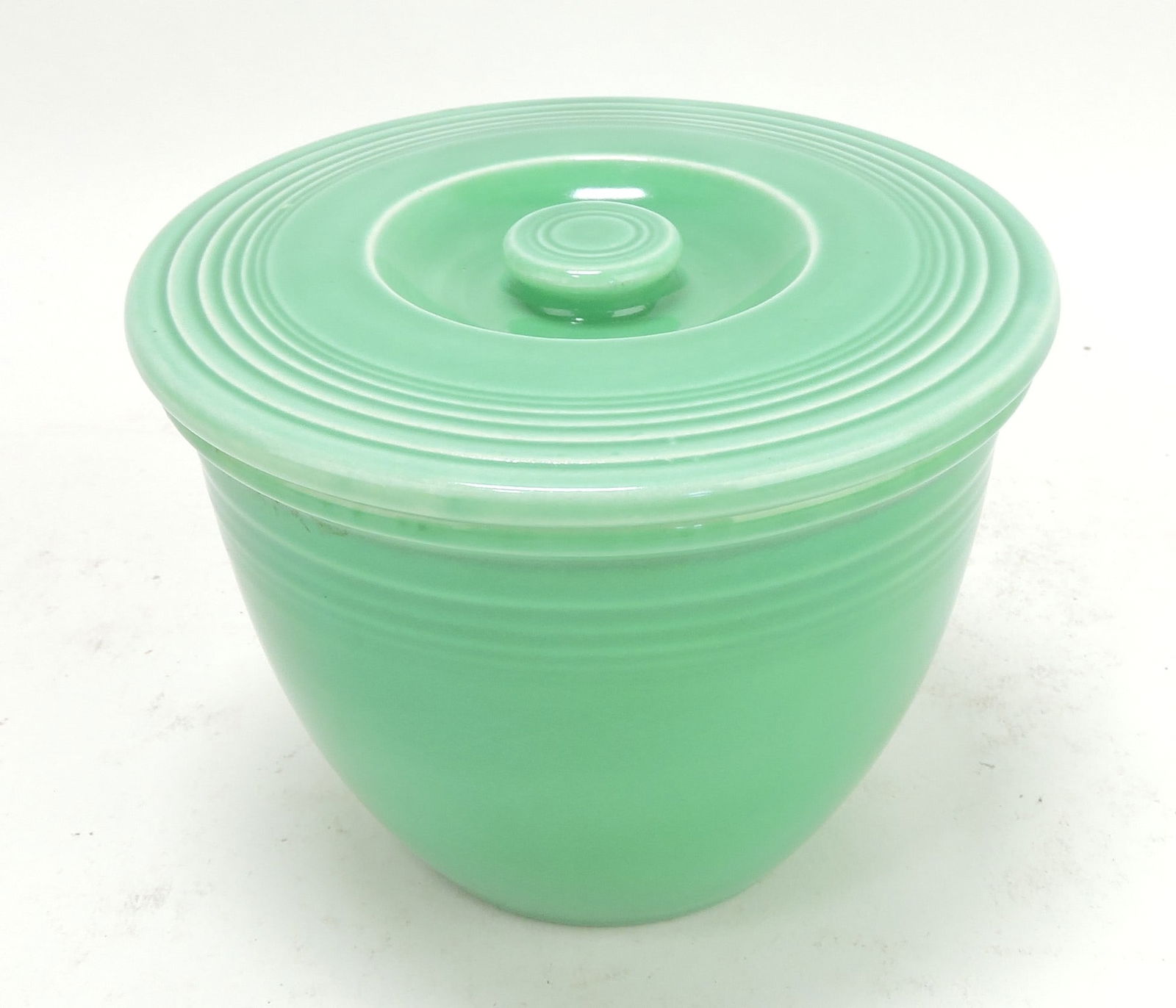 Fiesta #1 mixing bowl with lid, (1 of 1)