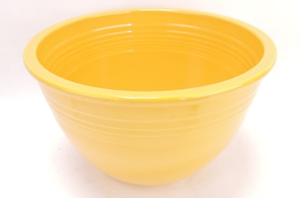 Fiesta #7 mixing bowl, yellow