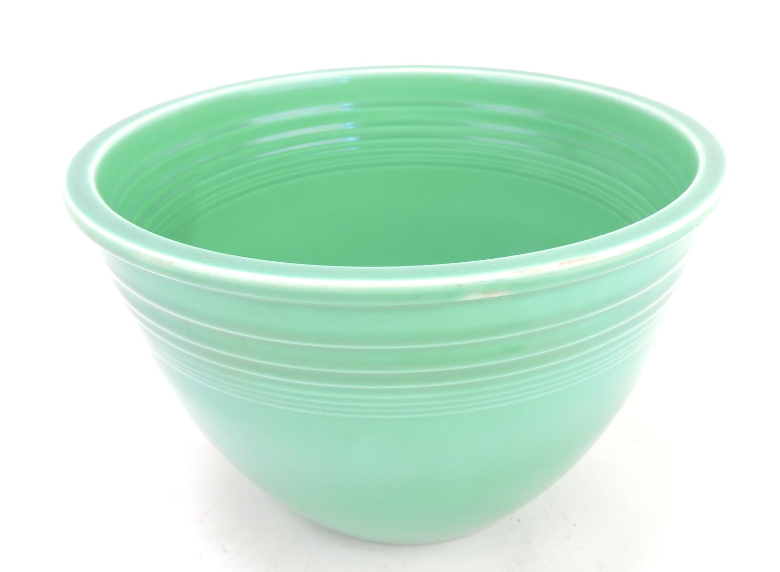 Fiesta #5 mixing bowl, green,: inside rings