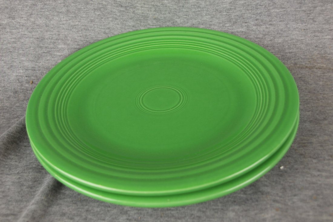 Fiesta 10" plate group - 2 medium green, minor glaze n: Fiesta 10" plate group - 2 medium green, minor glaze nick to one