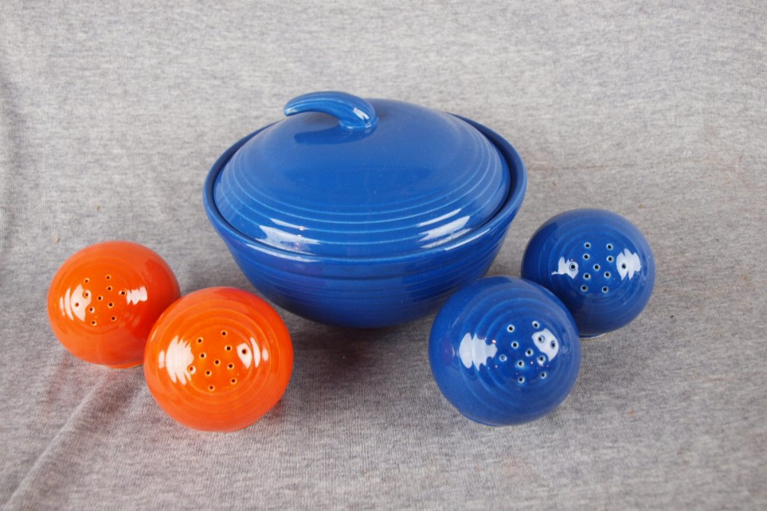 Bake Oven Fiesta style cobalt casserole, salt/pepper an: Bake Oven Fiesta style cobalt casserole, salt/pepper and red salt/pepper