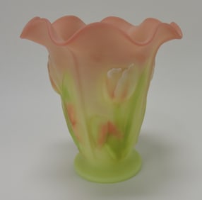 Fenton Burmese Lotus Mist tulip