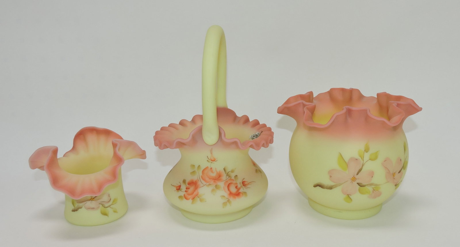 Fenton Burmese lot of 3 pieces,: 3 1/2" to 8"
