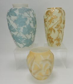 Phoenix Consolidated lot of 3 vases,
