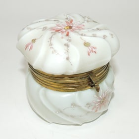 Wavecrest trinket box, 3"