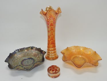 Carnival glass lot of 4 pieces