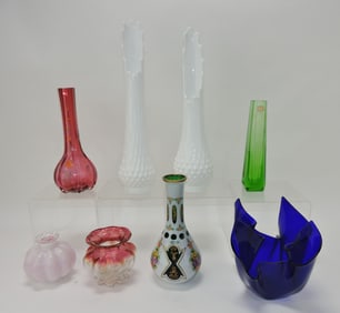 Lot of 8 assorted glass vases,