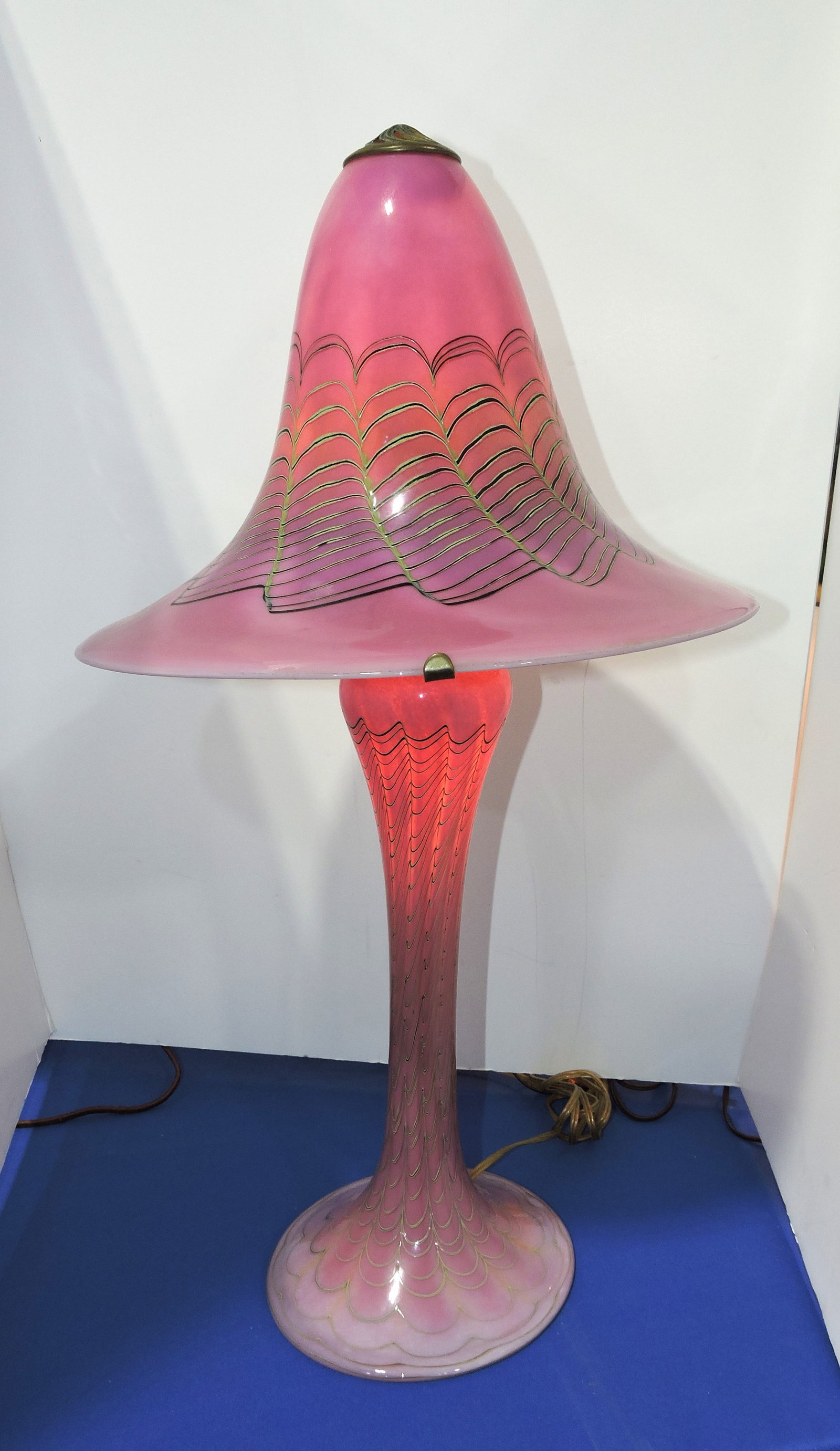 Swallowtail Studios art glass table lamp, (1 of 1)