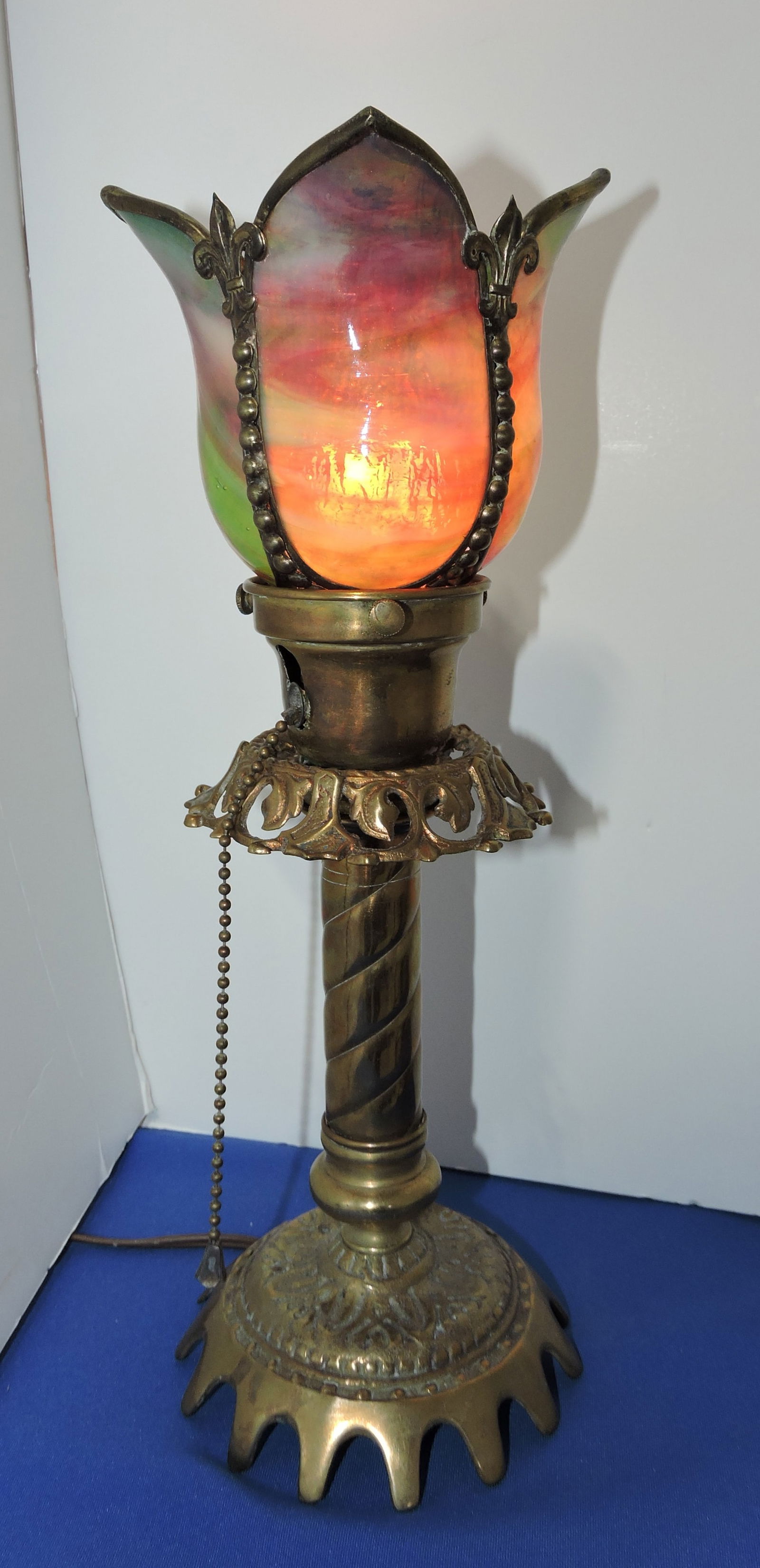 Dresser lamp with stained panel glass (1 of 1)