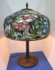 Contemporary leaded glass table lamp