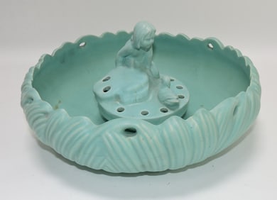 Weller Brighton center bowl with girl