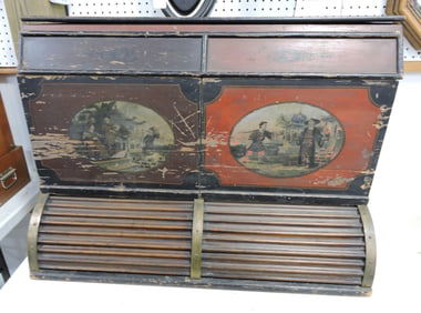 Wooden Chinese Oriental tea chest with