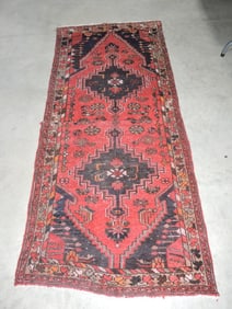 Oriental rug, 7'9" x 3'6"