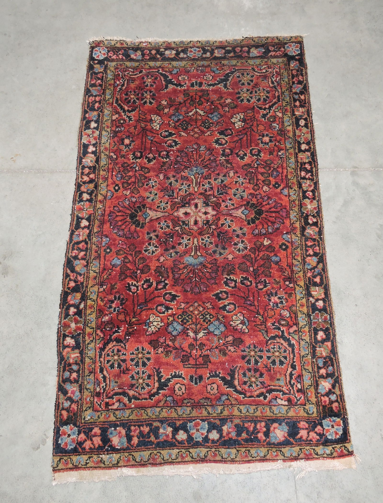 Oriental rug, 3'11" x 2'3" (1 of 1)