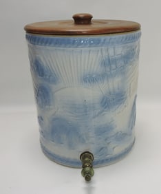 Blue & white stoneware 'Polar Bear'