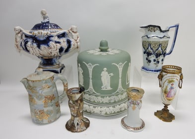 Lot of 7 assorted porcelain items,