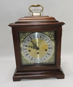 Howard Miller shelf clock