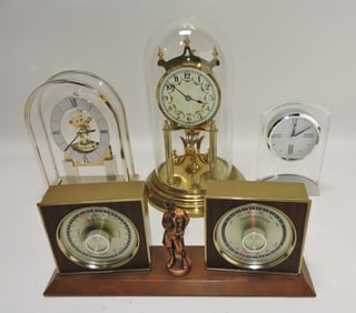 Lot of 3 clocks ( 2 Howard Miller) and