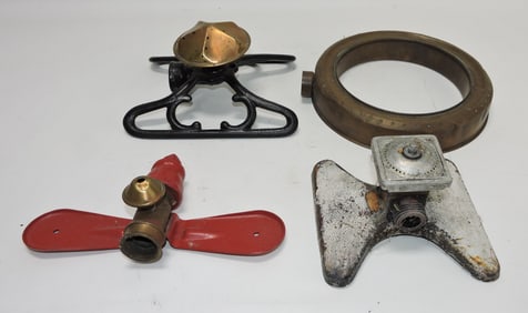 Lot of 4 lawn sprinklers