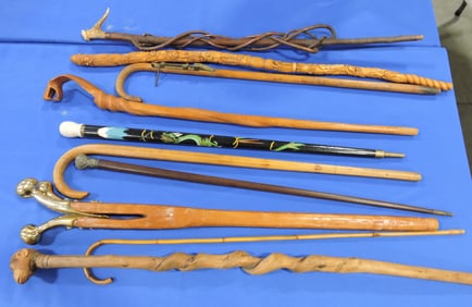 Lot of 10 walking sticks/canes,