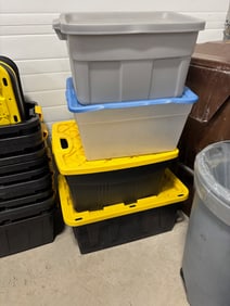 Lot of 4 totes with lids