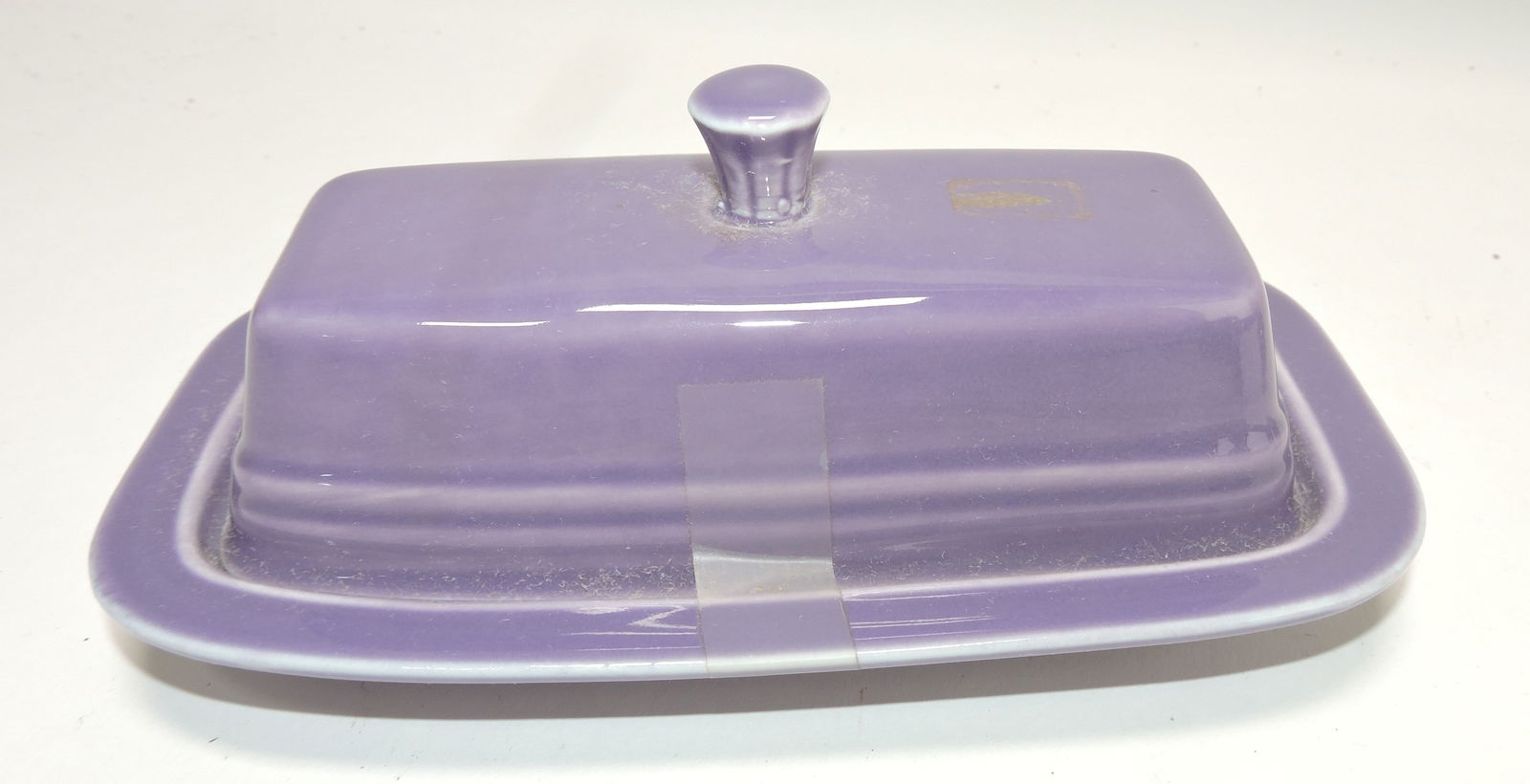 Fiesta Post 86 butter dish, lilac (1 of 1)