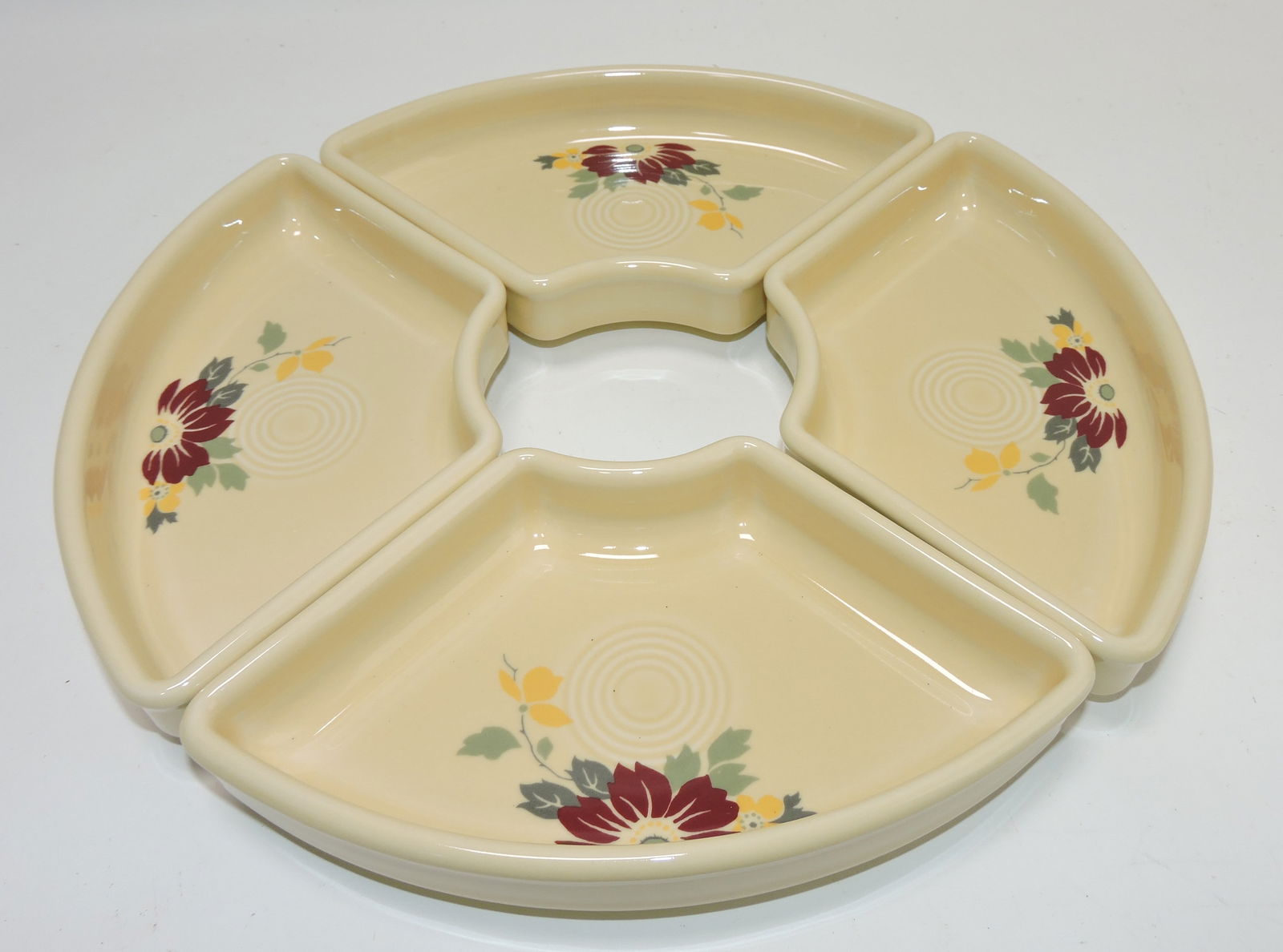 Fiesta Post 86 4 pc clematis relish tray (1 of 1)
