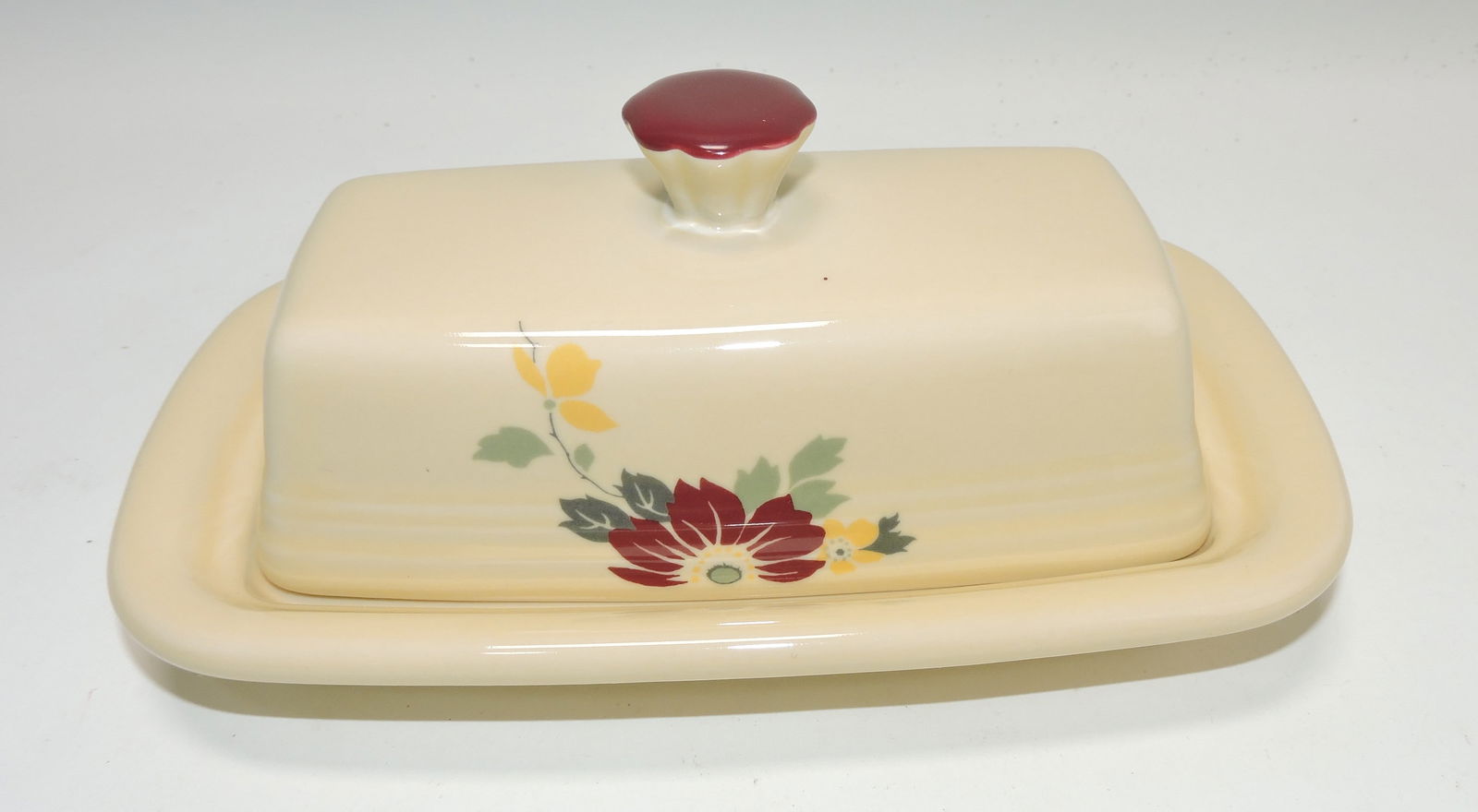 Fiesta Post 86 clematis butter dish (1 of 1)