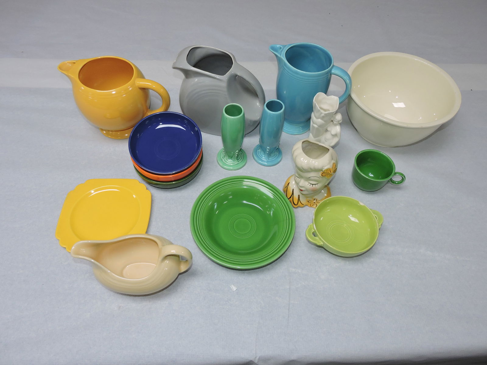 Fiesta lot of 16 pcs, various condition (1 of 1)