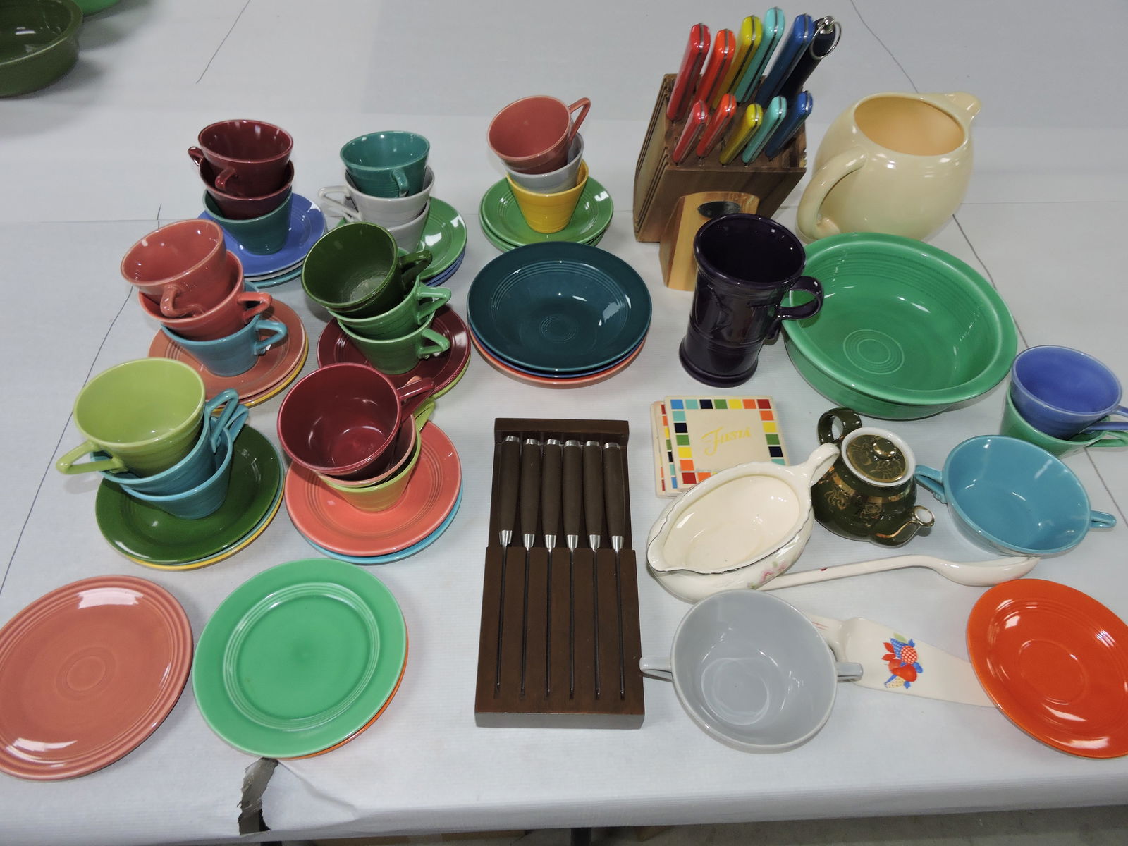 Fiesta, Harlequin, and other lot of: 65 pcs, various condition