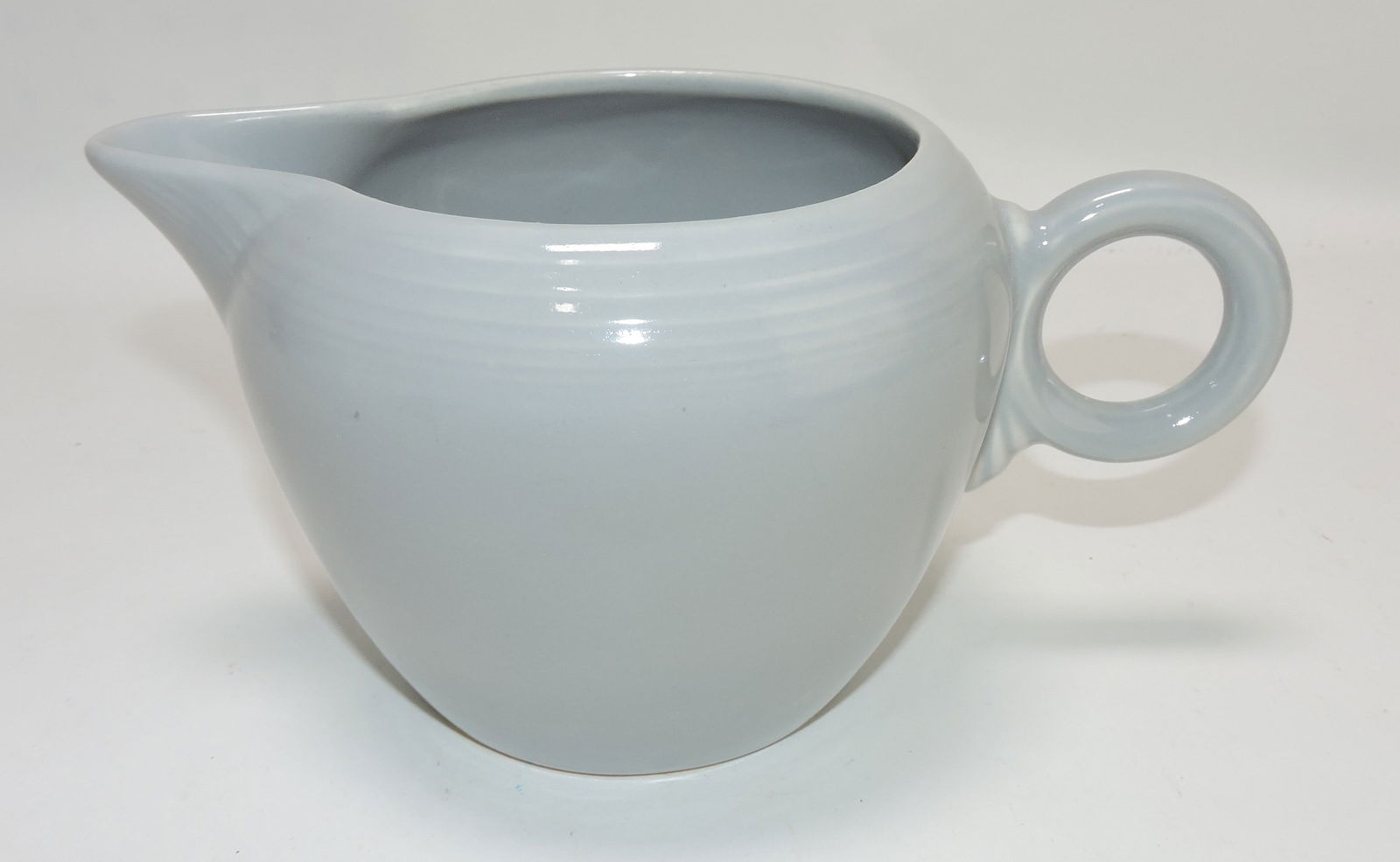 Fiesta two pint jug, gray: .