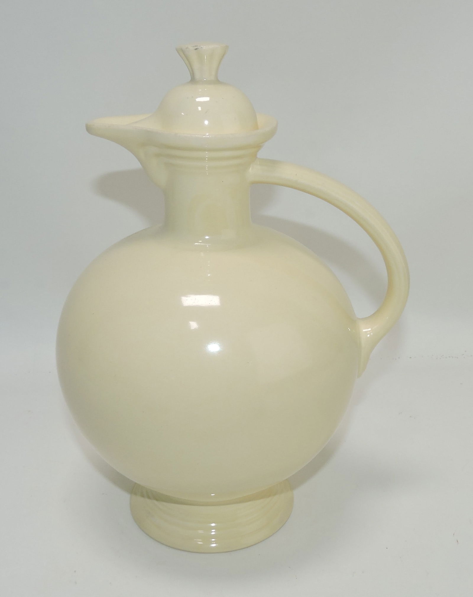 Fiesta carafe, ivory (1 of 1)