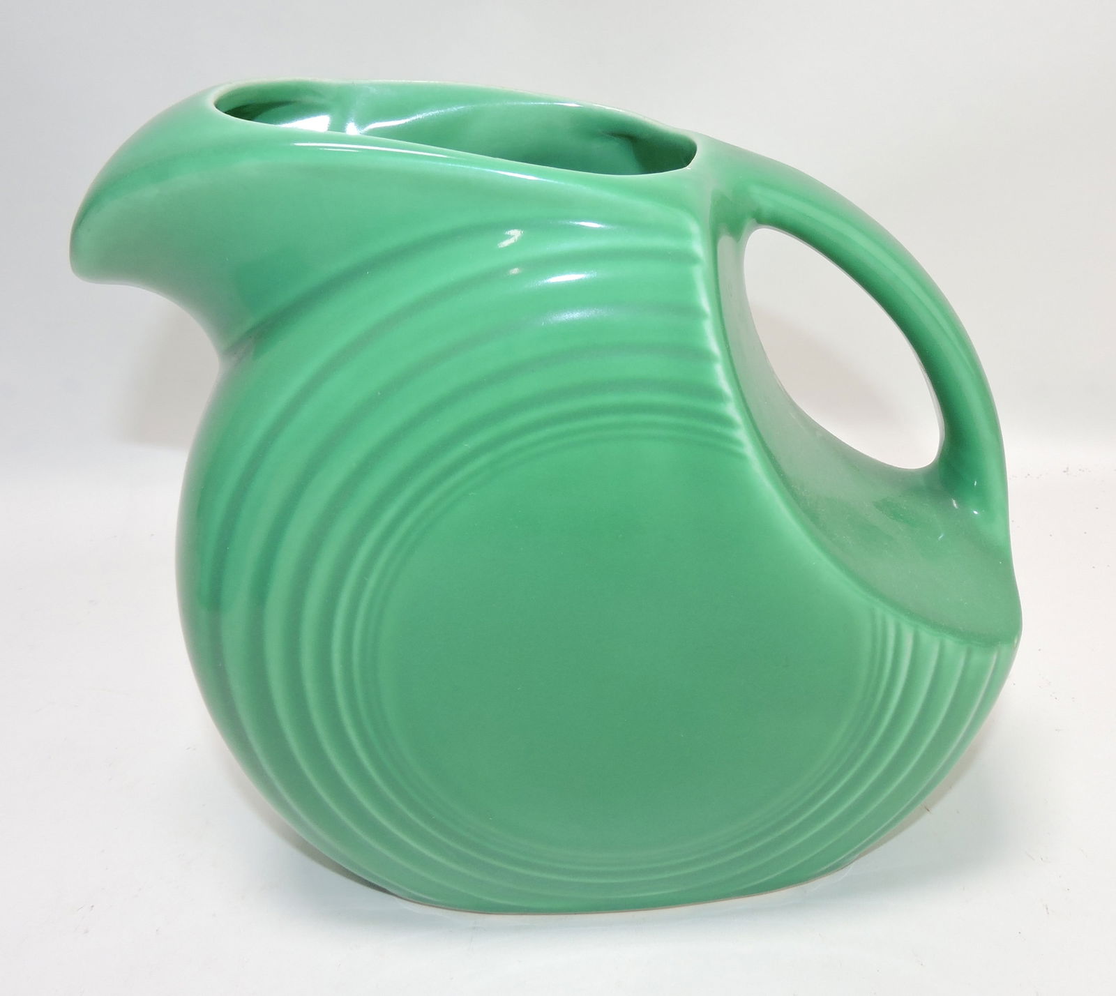 Fiesta disc water pitcher, green, minor (1 of 1)