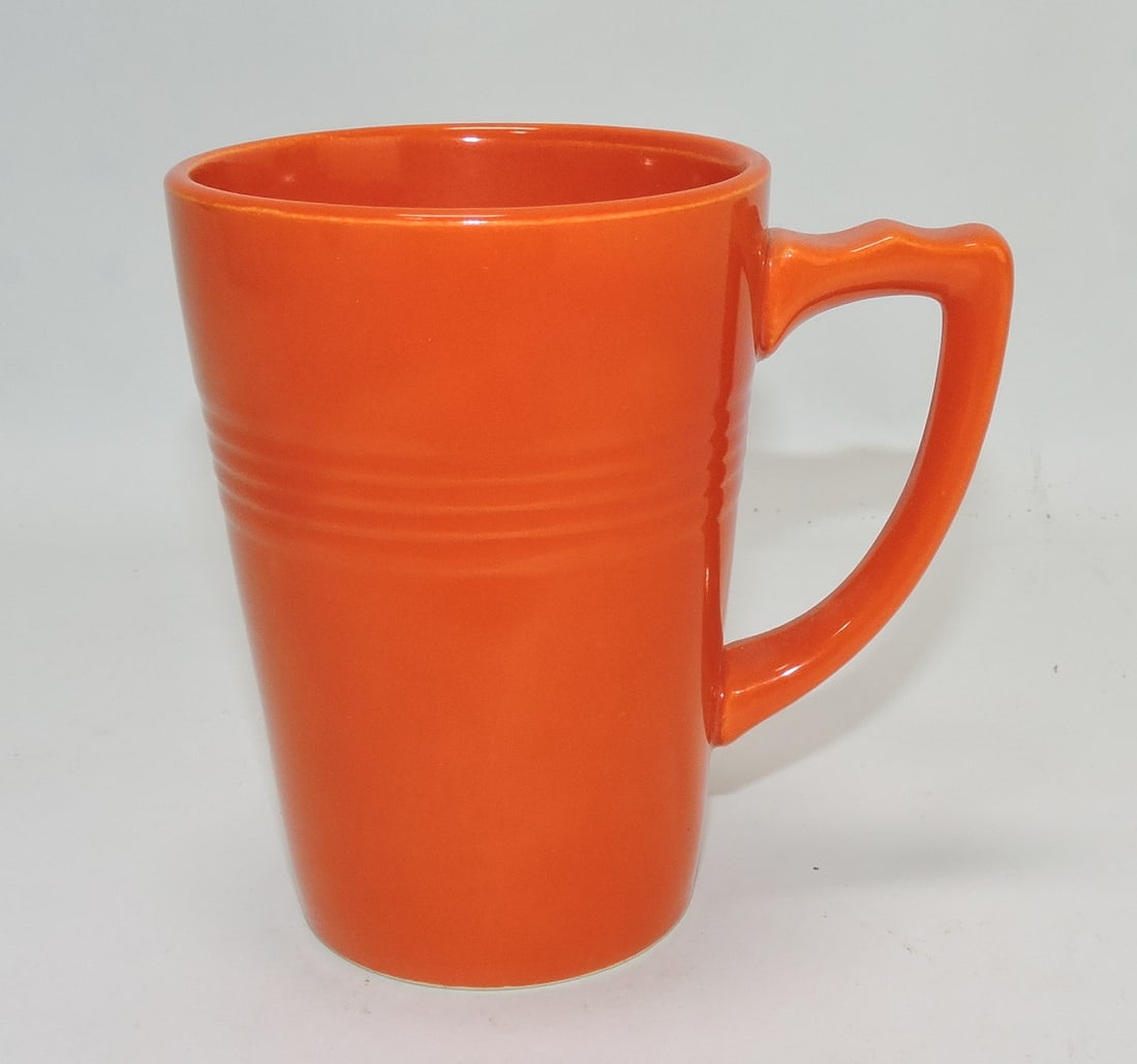 RARE RARE RARE Harlequin handled: tumbler, red, extremely rare. Featured in Huxford's 9th pg 153, experimental section