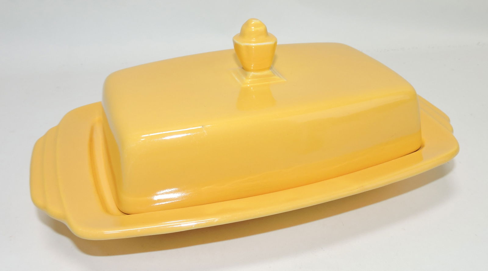 Riviera 1/2 pound butter dish, yellow, rim (1 of 1)