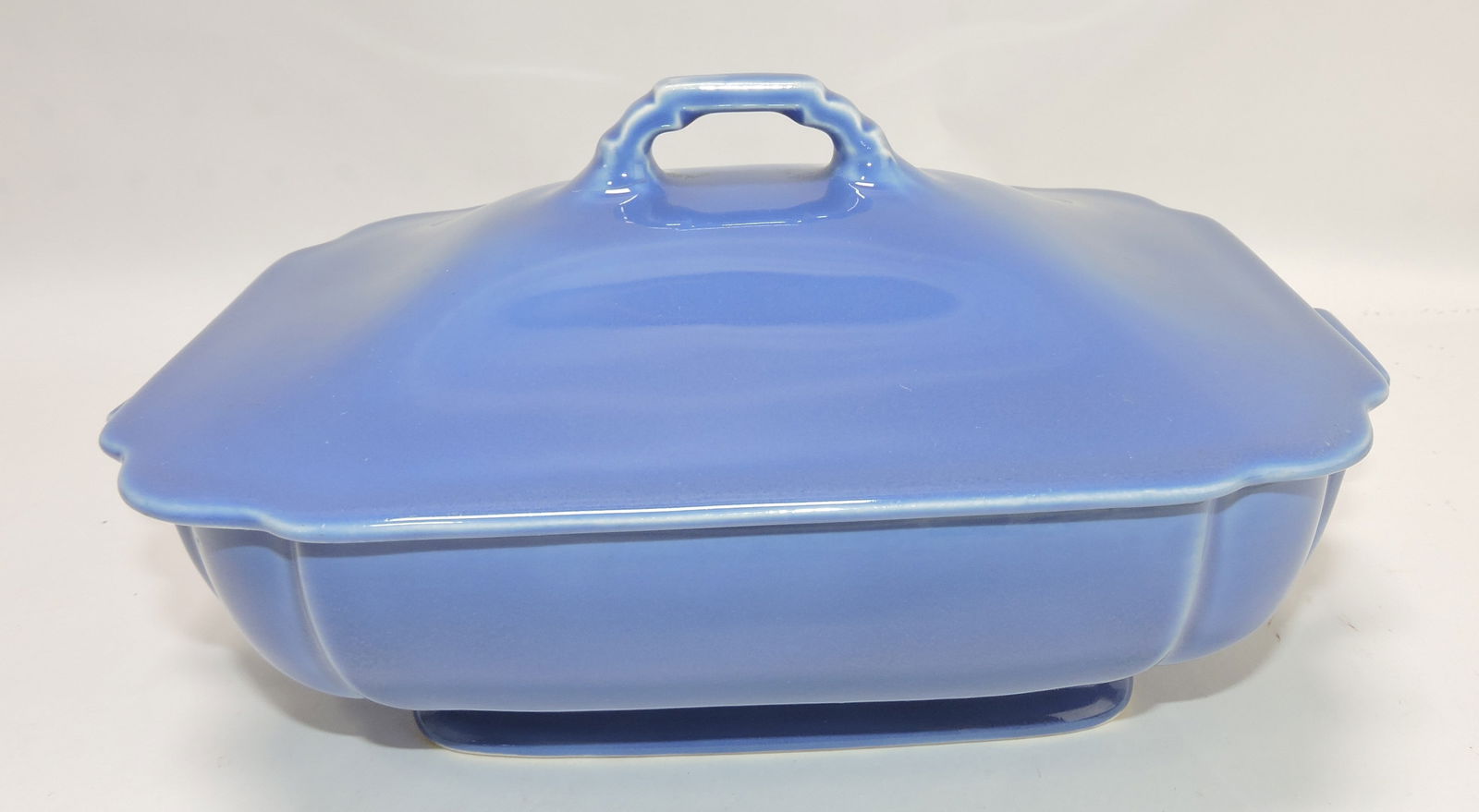 Riviera casserole, mauve blue: .