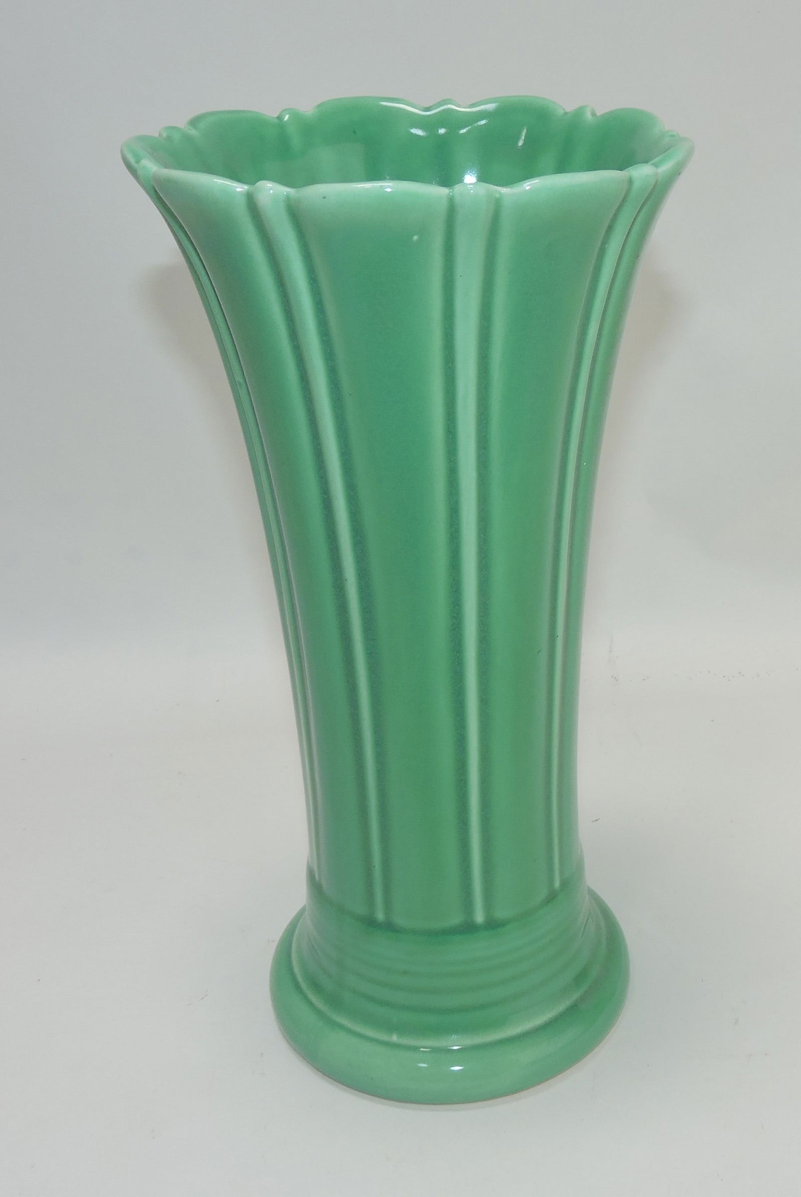 Fiesta 10" flower vase, green (1 of 1)