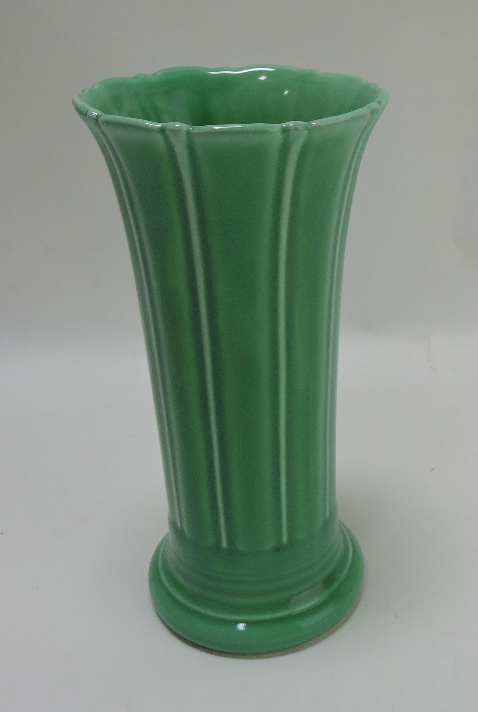 Fiesta 8" flower vase, green (1 of 1)