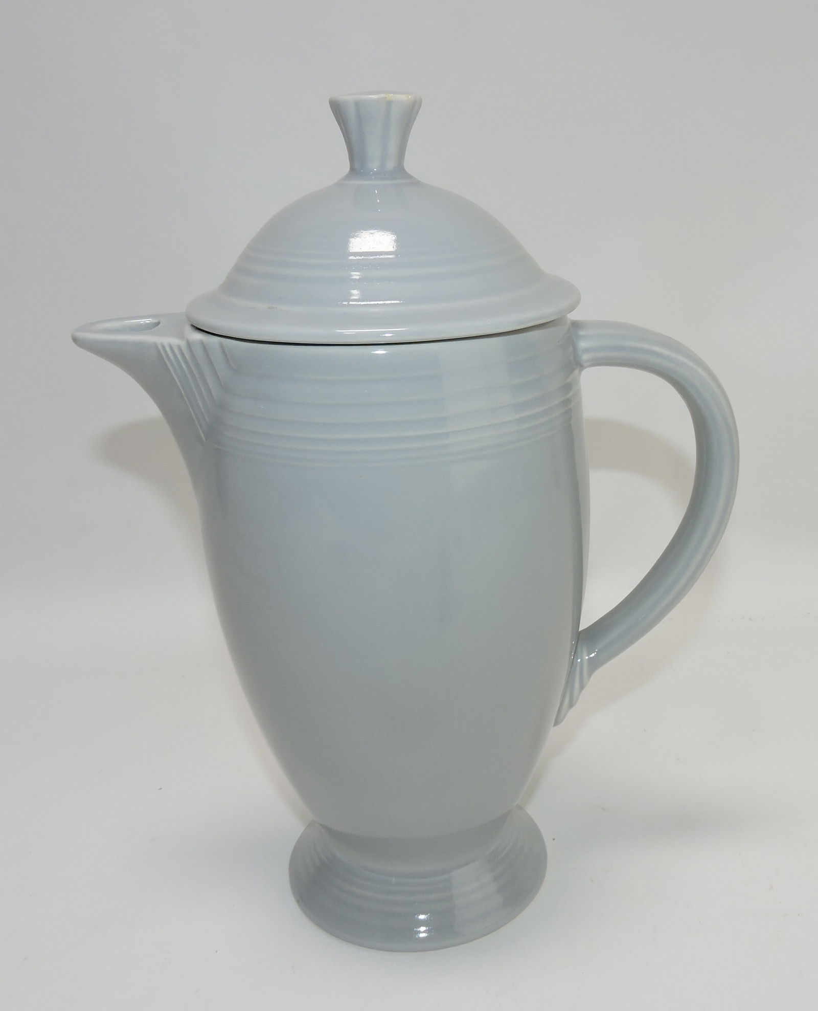 Fiesta coffee pot, gray, minor nick to (1 of 1)