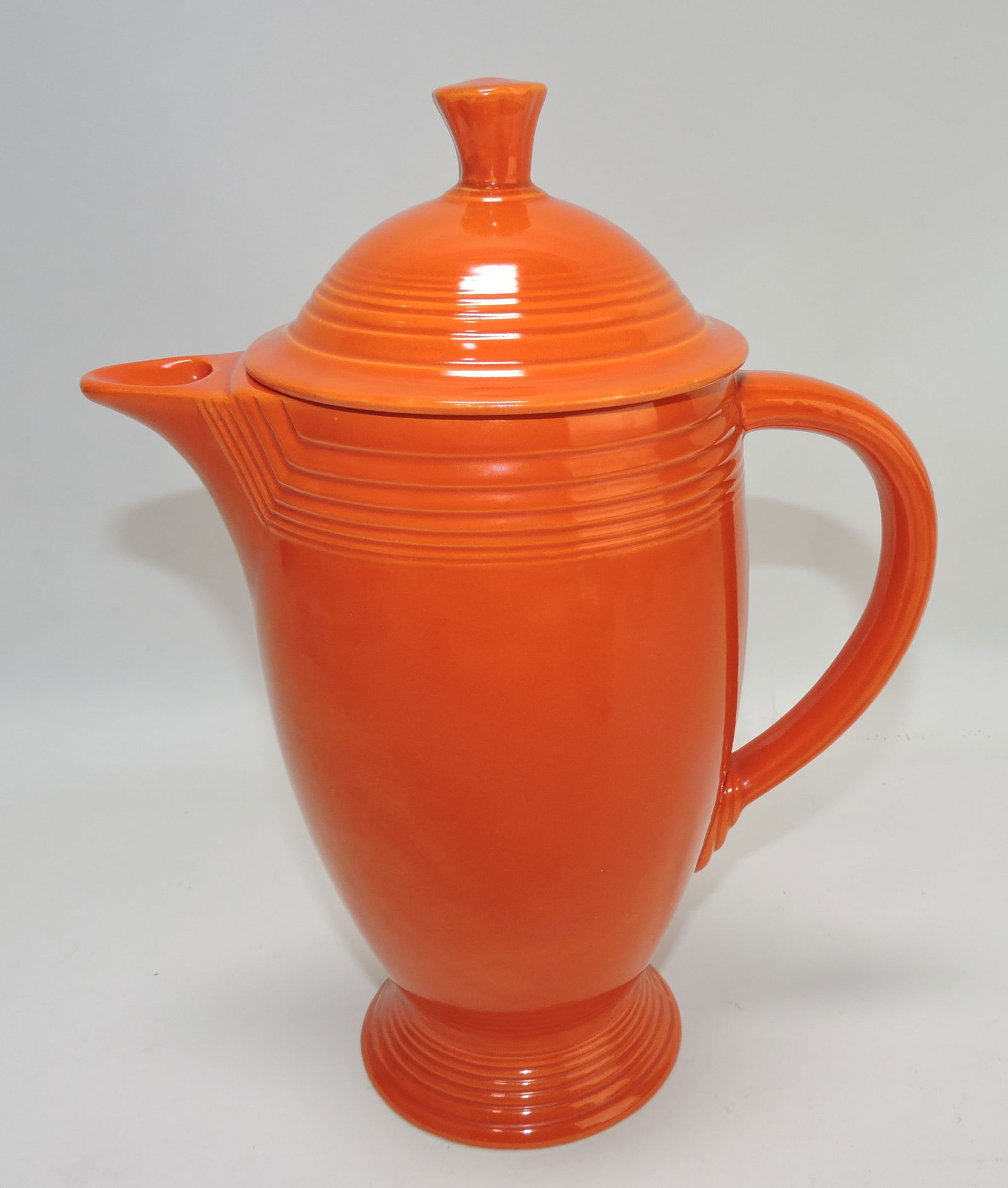 Fiesta coffee pot, red (1 of 1)