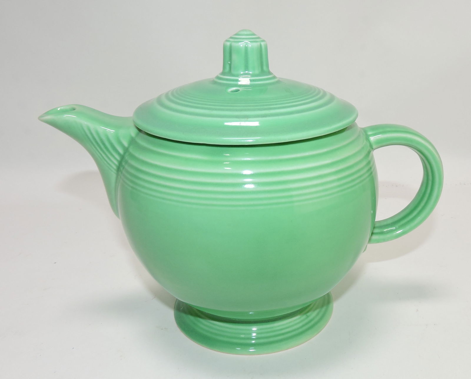 Fiesta medium teapot, green (1 of 1)