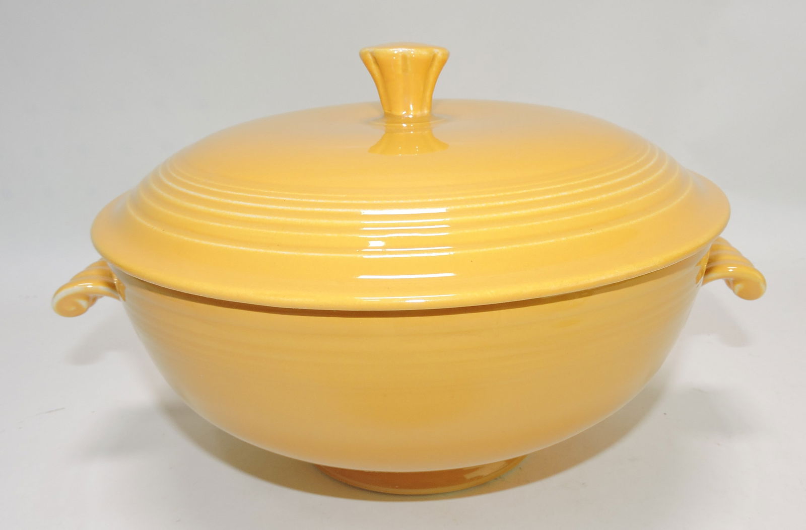 Fiesta casserole, yellow (1 of 1)