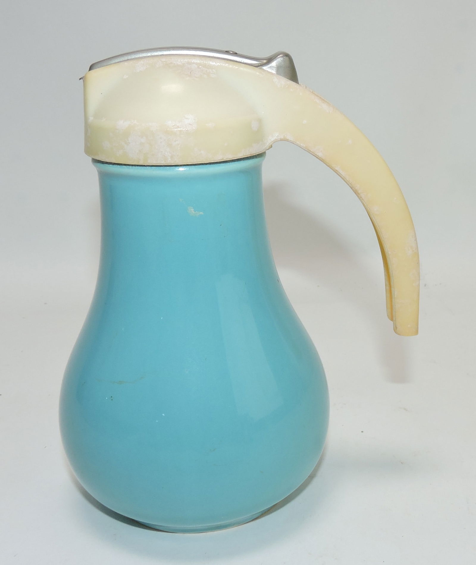 Fiesta syrup pitcher, turquoise (1 of 1)
